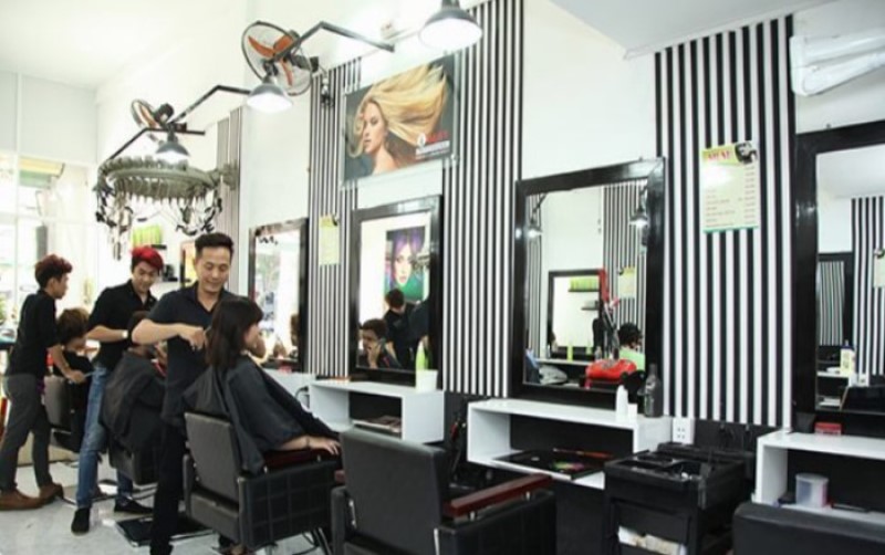 Linh Vanka hair studio