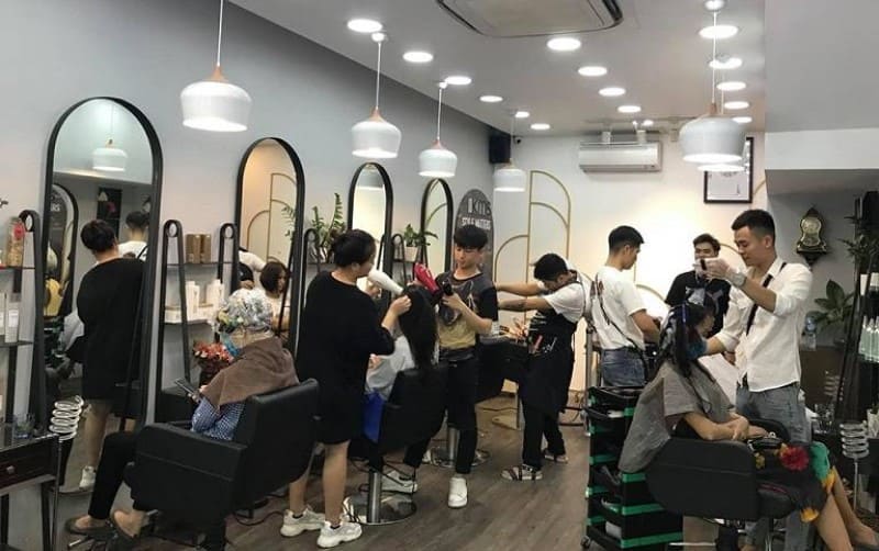 Nguyễn Quốc Dũng Salon